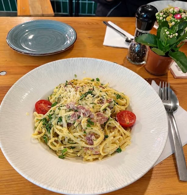 Instagram-Beitrag von @pizzeria.mampa